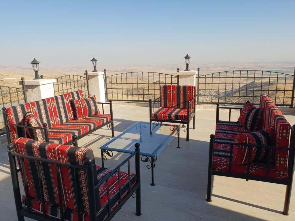 Tarihi Ulu Cami Yani, Tarihi Vilă Mardin